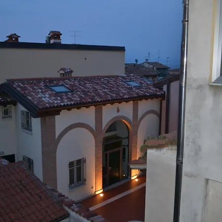 Relais De La Place Appartement *