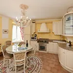Relais De La Place *