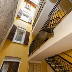 Relais De La Place Διαμέρισμα