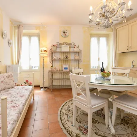 Appartamento Relais De La Place Desenzano del Garda