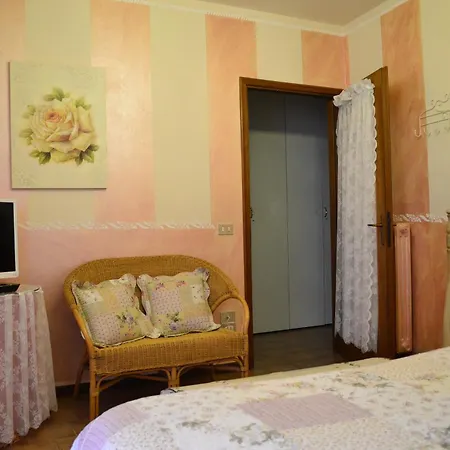 Relais De La Place * ديسينسانو ديل غاردا