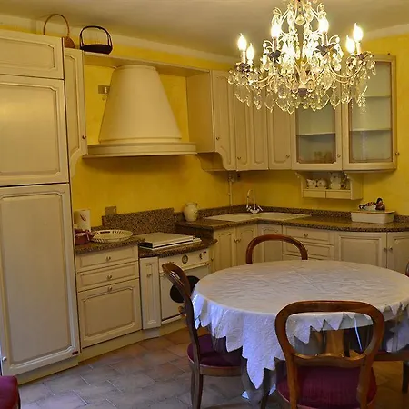 Relais De La Place شقة